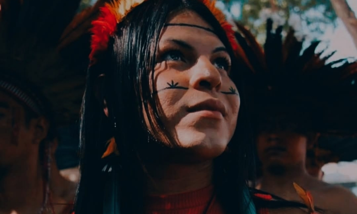 Atriz indígena trans estrela filme sobre o primeiro mártir da LGBTfobia no Brasil