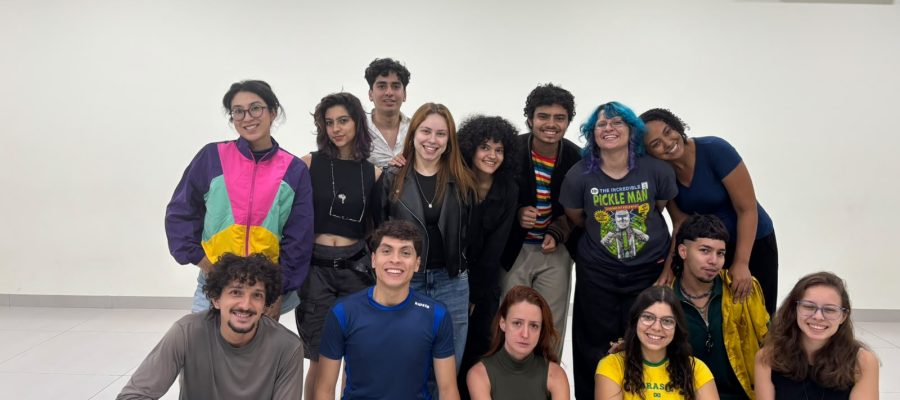 Atores de teatro independente driblam falta de incentivo fiscal colocam o talento acima de tudo