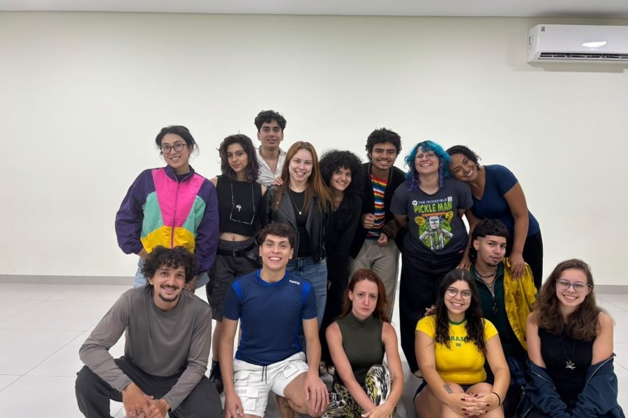 Atores de teatro independente driblam falta de incentivo fiscal colocam o talento acima de tudo
