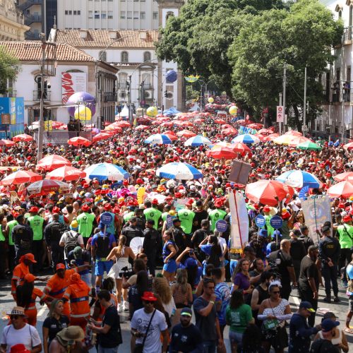 Rio de Janeiro (RJ), 14/02/2026 – O bloco Cordão da Bola Preta desfila no sábado de carnaval no centro do Rio de Janeiro. Foto: Tomaz Silva/Agência Brasil